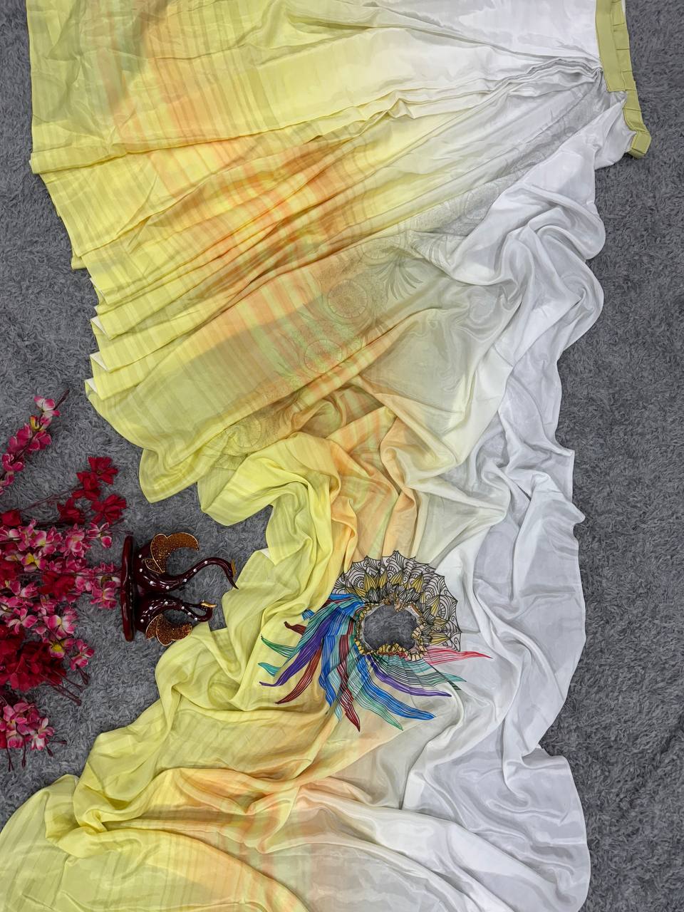 पार्टी वियर लुक के लिए हैंड कफ्तान स्टाइल रेडी टू वियर साड़ी