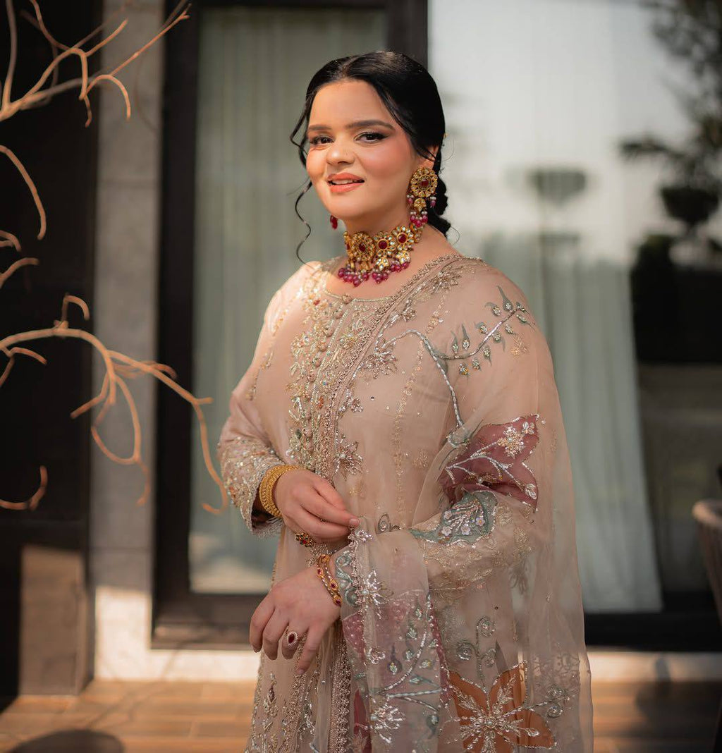 पार्टी वेयर लुक: टॉप और बॉटम के साथ दुपट्टा