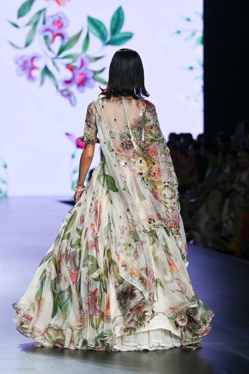 Beautiful Most Trending Lehenga Choli With Beautiful Handwork