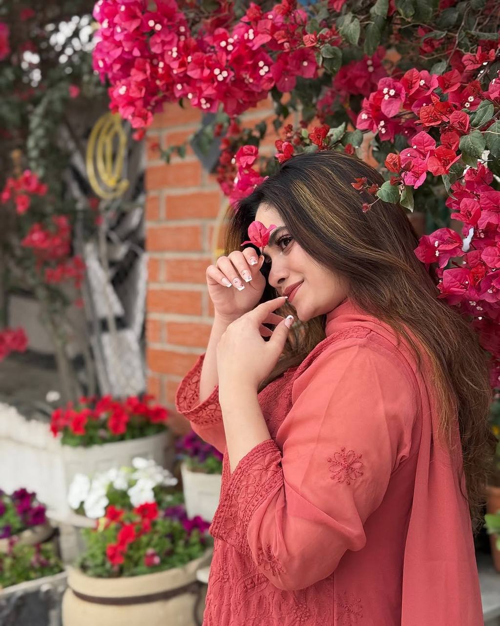 पार्टी वेयर लुक (टॉप-बॉटम और दुपट्टा)