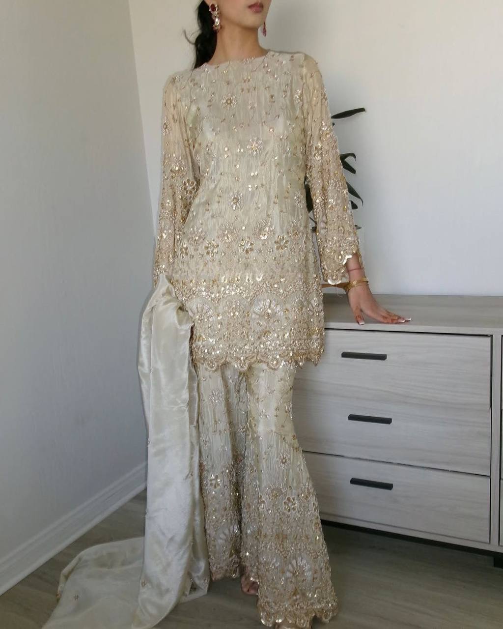 पार्टी वेयर लुक - डिज़ाइनर टॉप-बॉटम और दुपट्टा