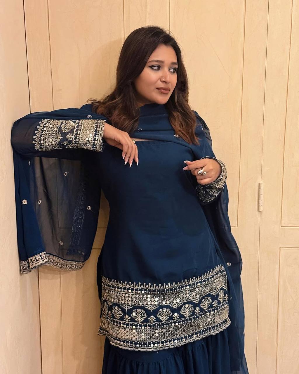 Party Wear Look Suit Set With Sequins & Zari Embroidery Work