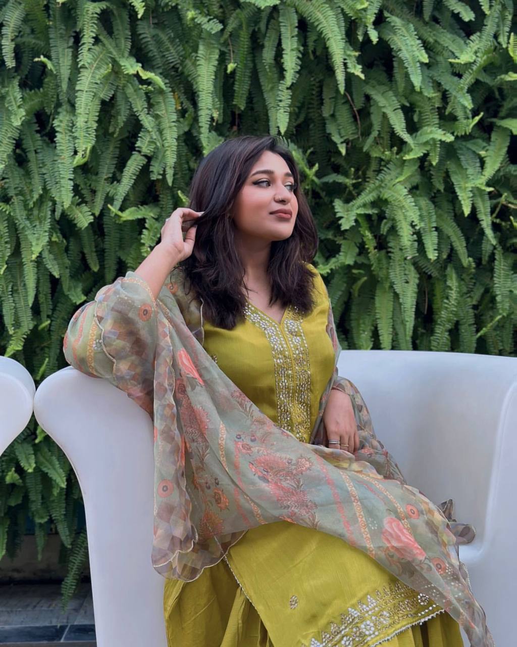 Party Wear Look Suit Set With Sequins & Zari Embroidery Work