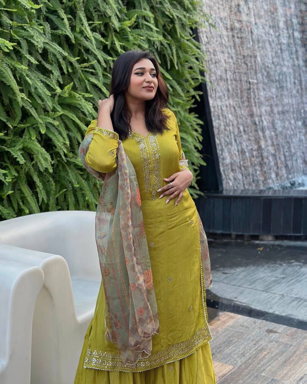 Party Wear Look Suit Set With Sequins & Zari Embroidery Work