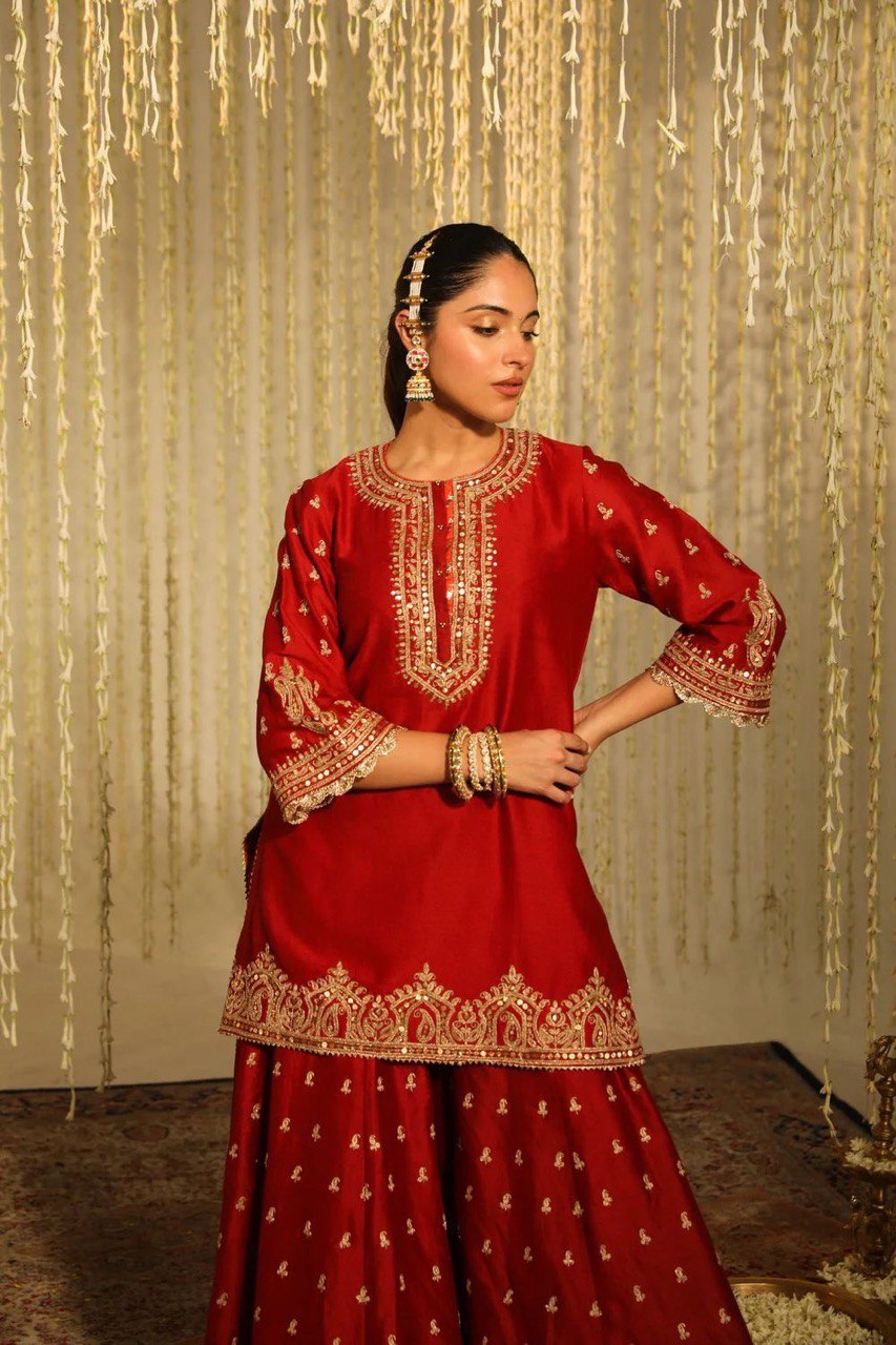 Party Wear Look Suit Set With Thread & Sequence Work