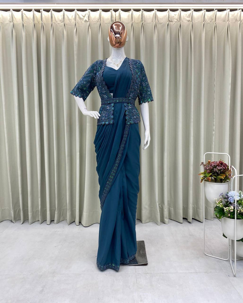 Party Wear Look Saree With Beautiful Koti