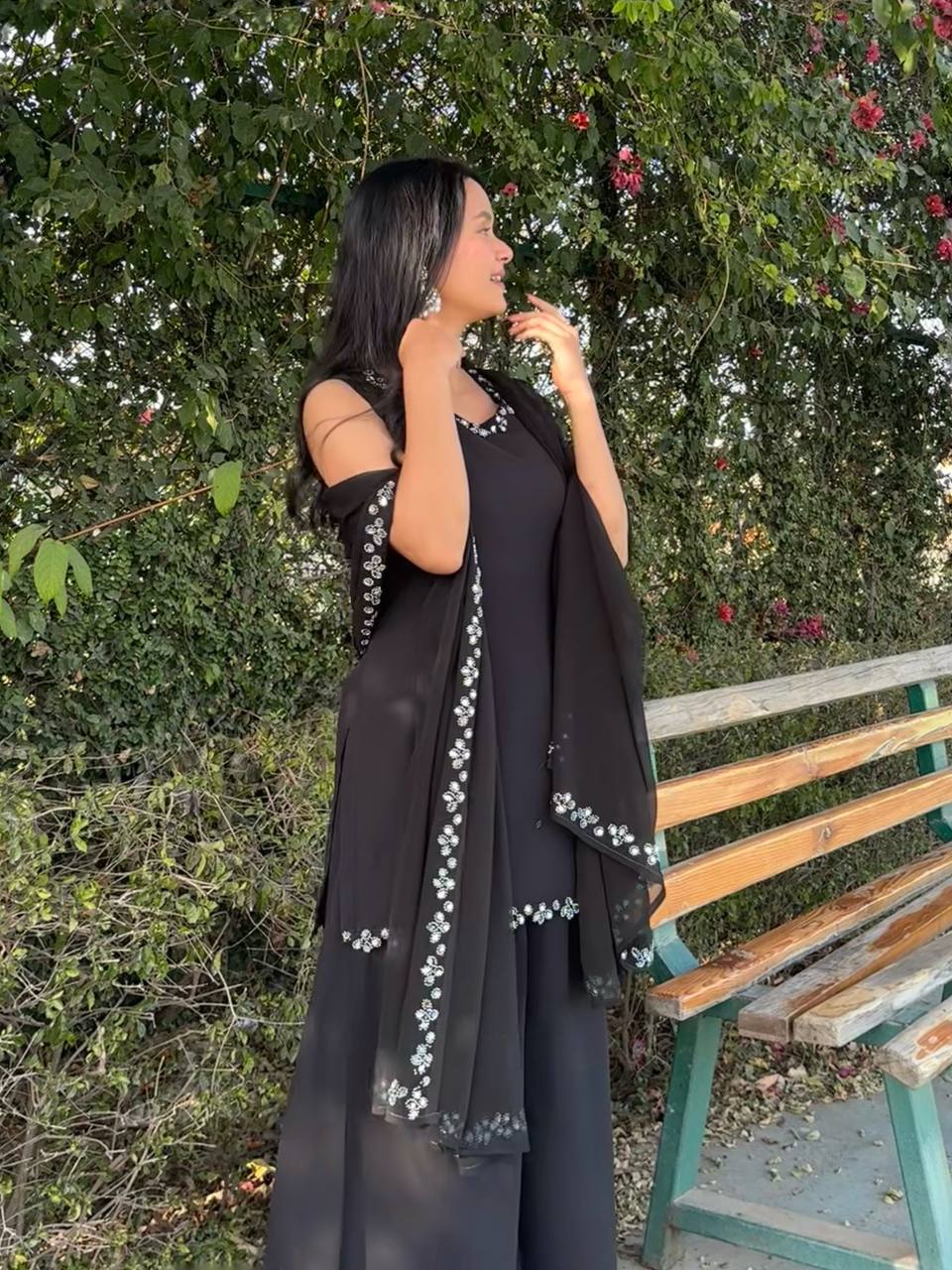 पार्टी वेयर लुक - टॉप, बॉटम और दुपट्टा, असली मिरर वर्क के साथ