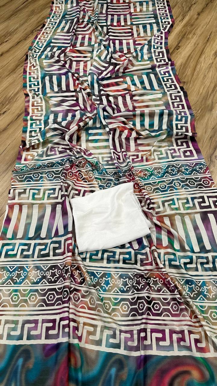 खूबसूरत डिजिटल प्रिंट वाली डिज़ाइनर साड़ी