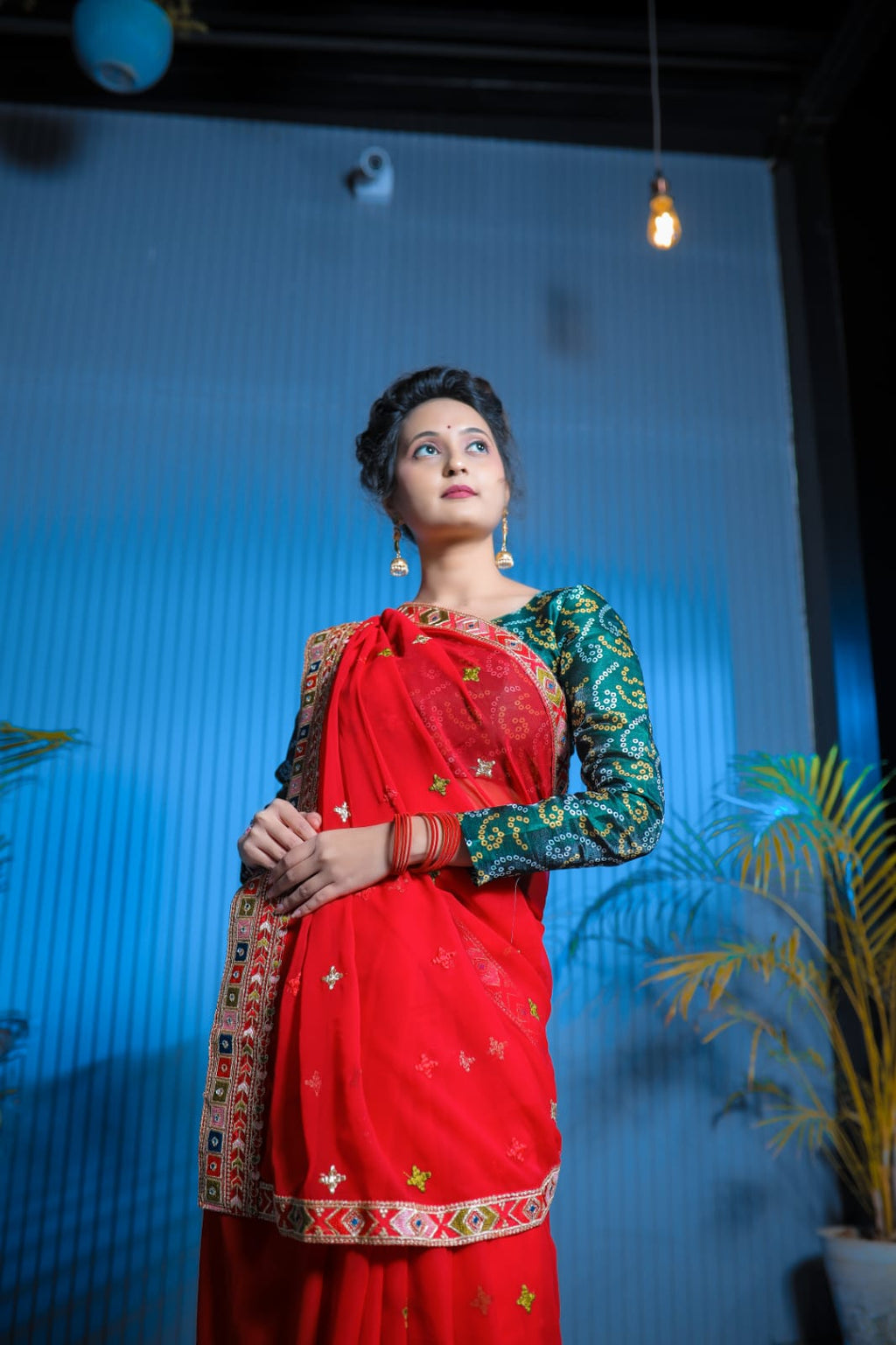 Party Wear Designer Saree With Embroidery Thread And Mirror Work