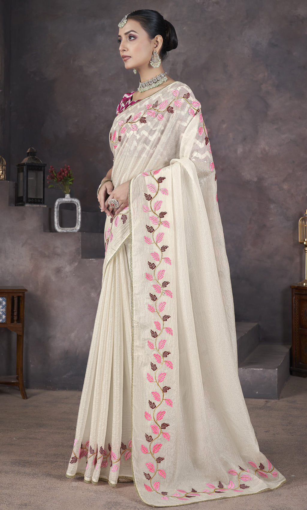 Designer Saree With Beautiful Thread Embroidery work