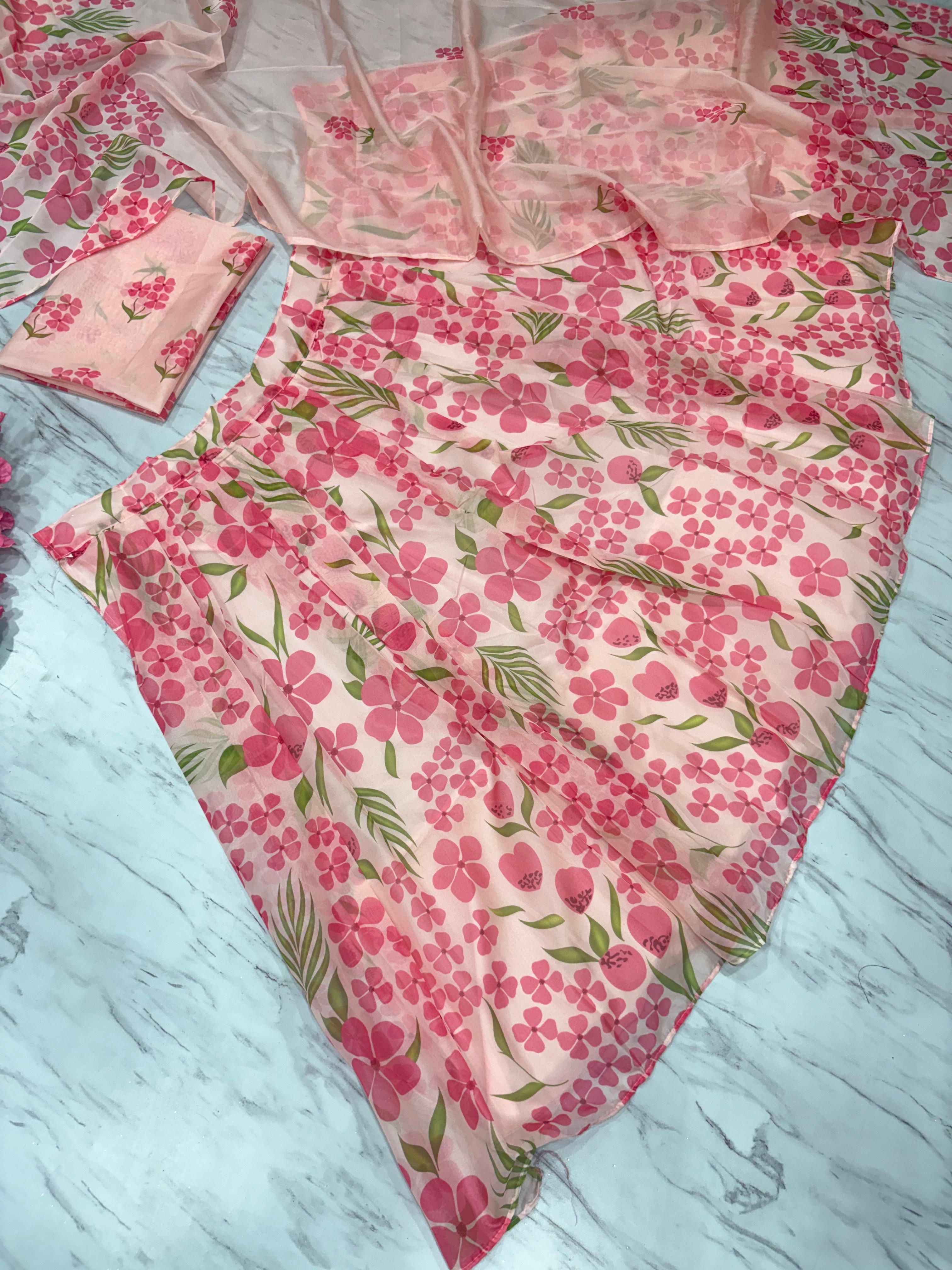 पार्टी के लिए खूबसूरत लेटेस्ट लहंगा चोली