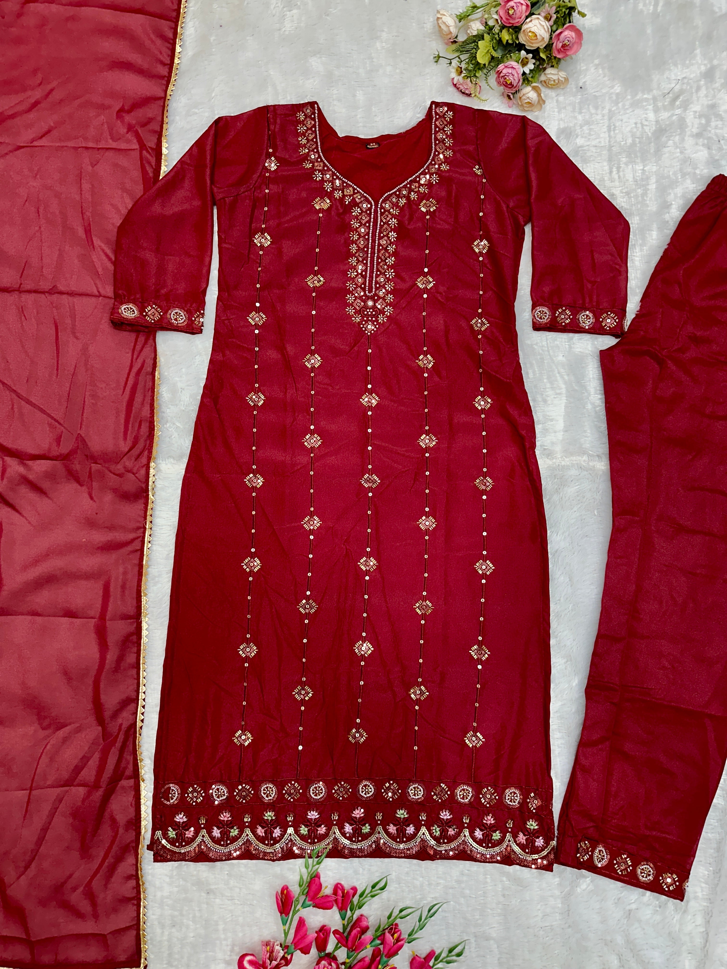 खूबसूरत पार्टी वेयर टॉप, बॉटम और दुपट्टा