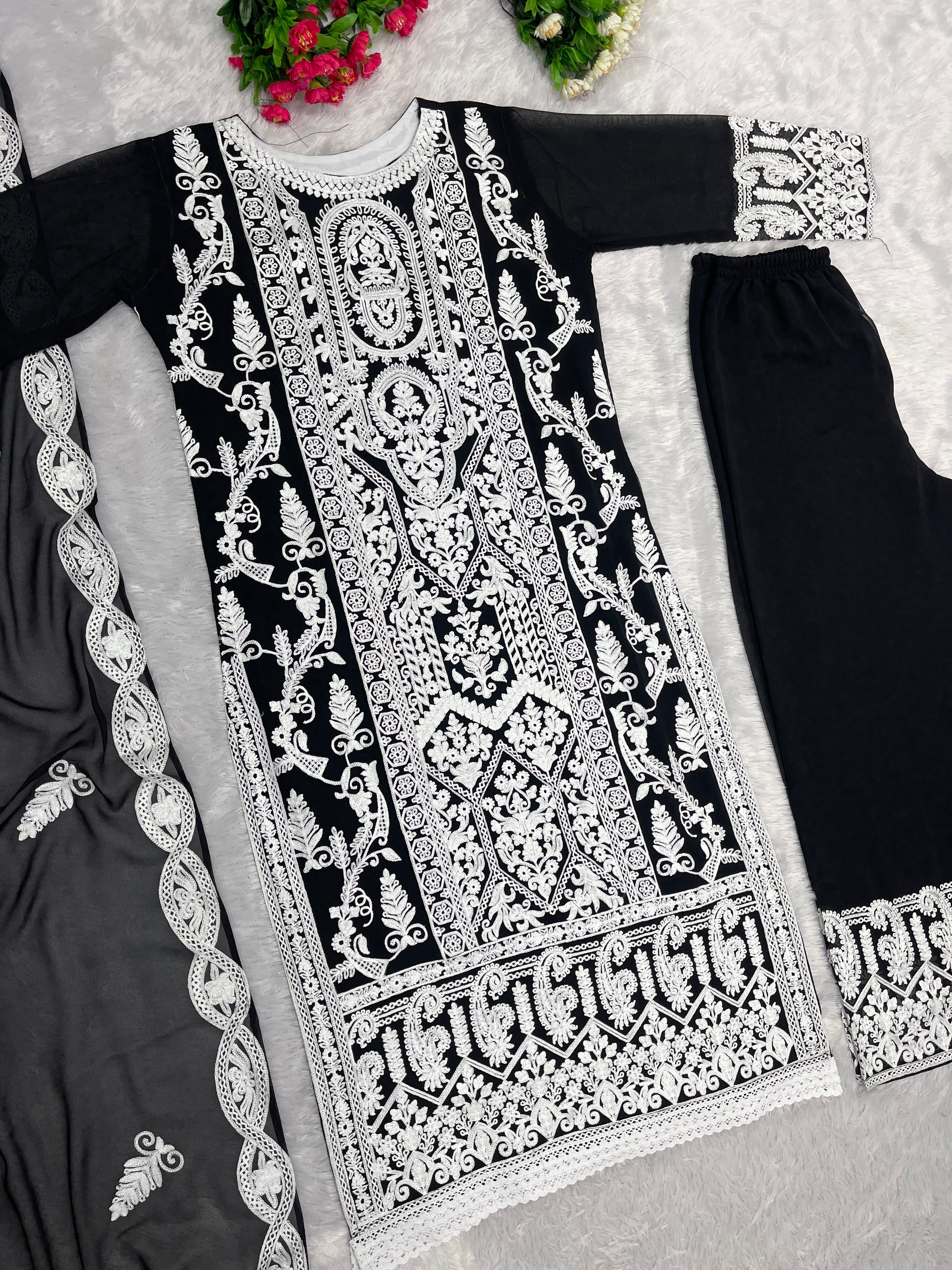 डिजाइनर पार्टी वेयर टॉप, बॉटम और दुपट्टा, स्टिचिंग वर्क के साथ