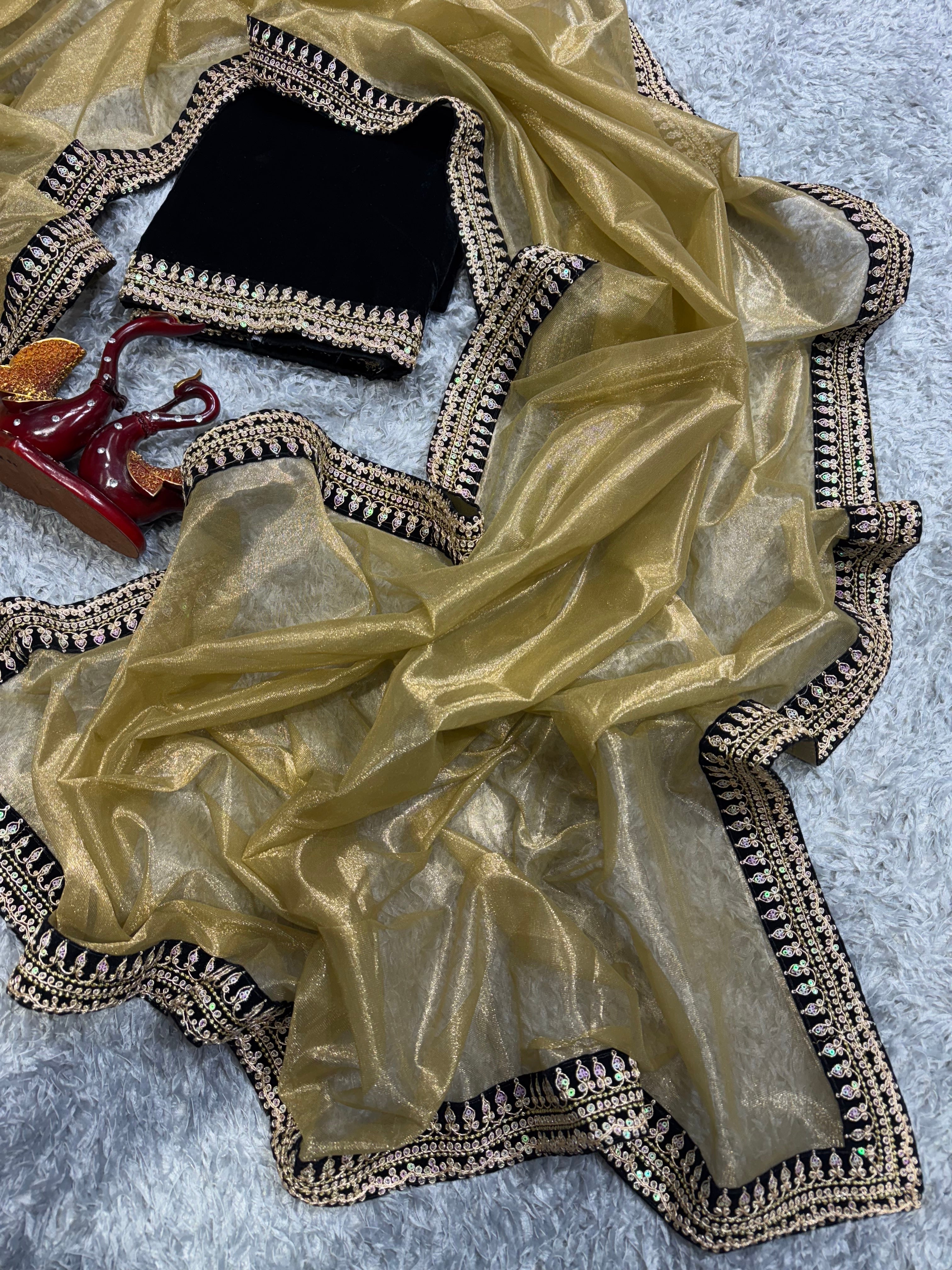 खूबसूरत सीक्वेंस और डोरी कढ़ाई वर्क वाली डिज़ाइनर साड़ी, वेलवेट लेस बॉर्डर के साथ।