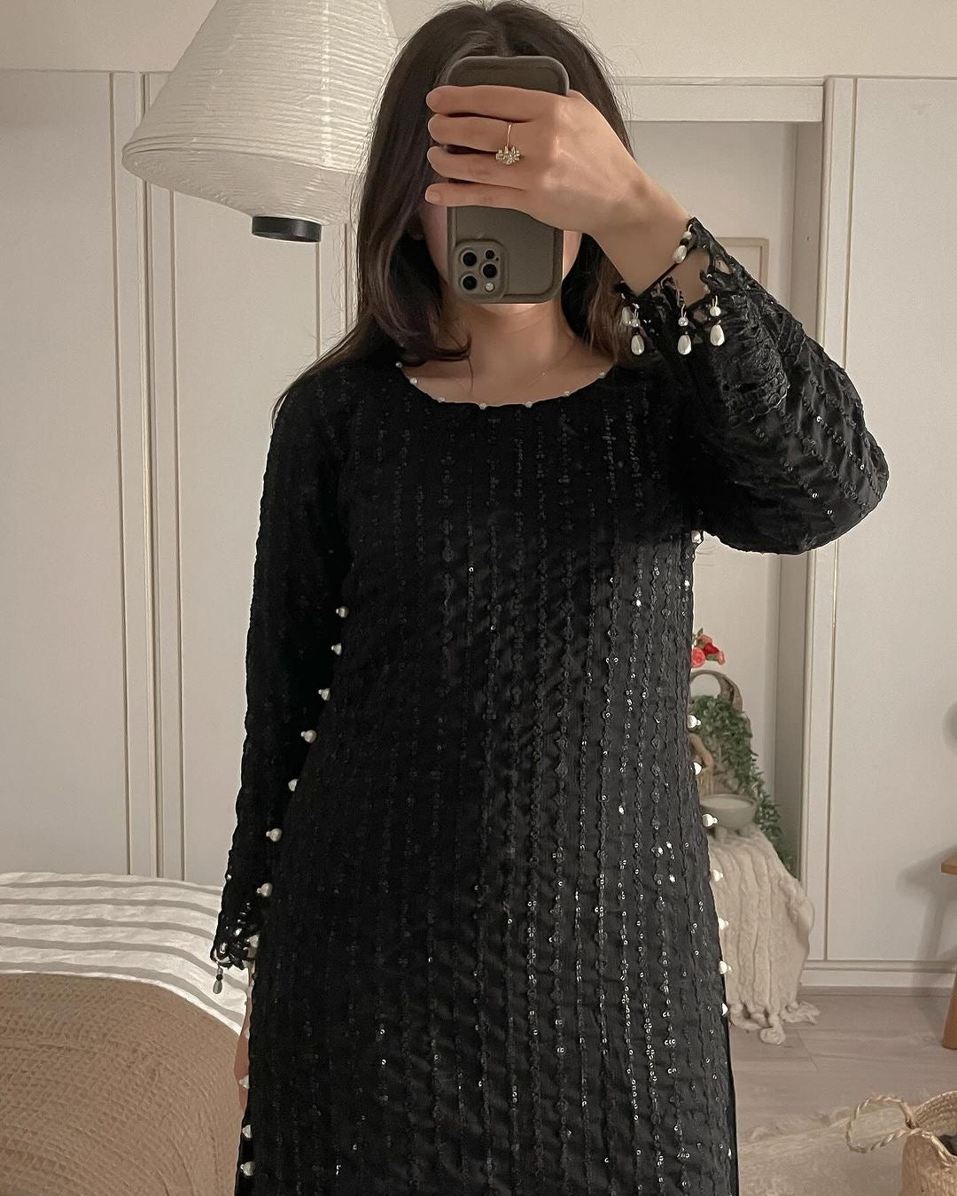 खूबसूरत पार्टी वेयर टॉप, बॉटम और फैंसी दुपट्टा