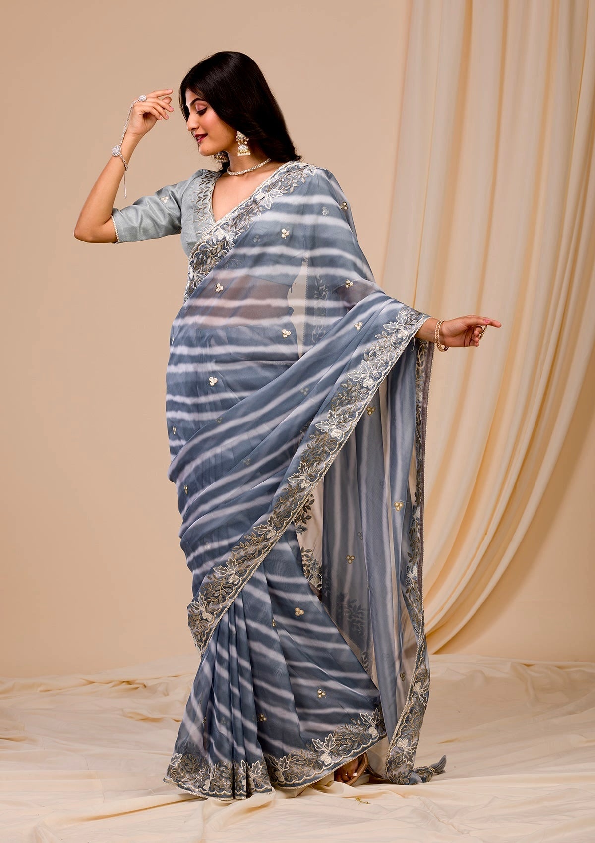 Designer Saree With Digital Prints & Embroidery Work