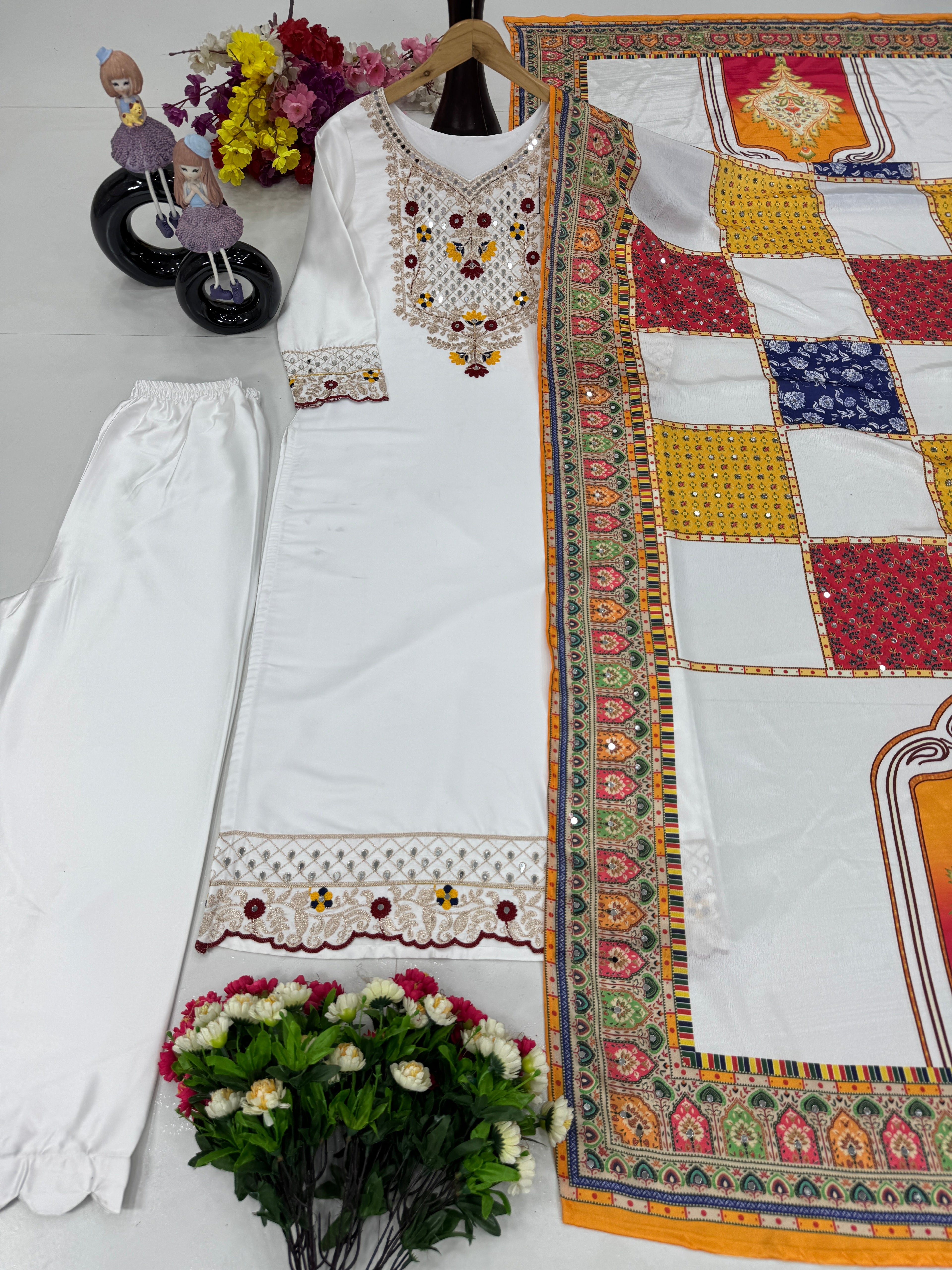 असली मिरर वर्क से सजा हुआ डिजाइनर पार्टी वेयर टॉप, प्लाजो और दुपट्टा।