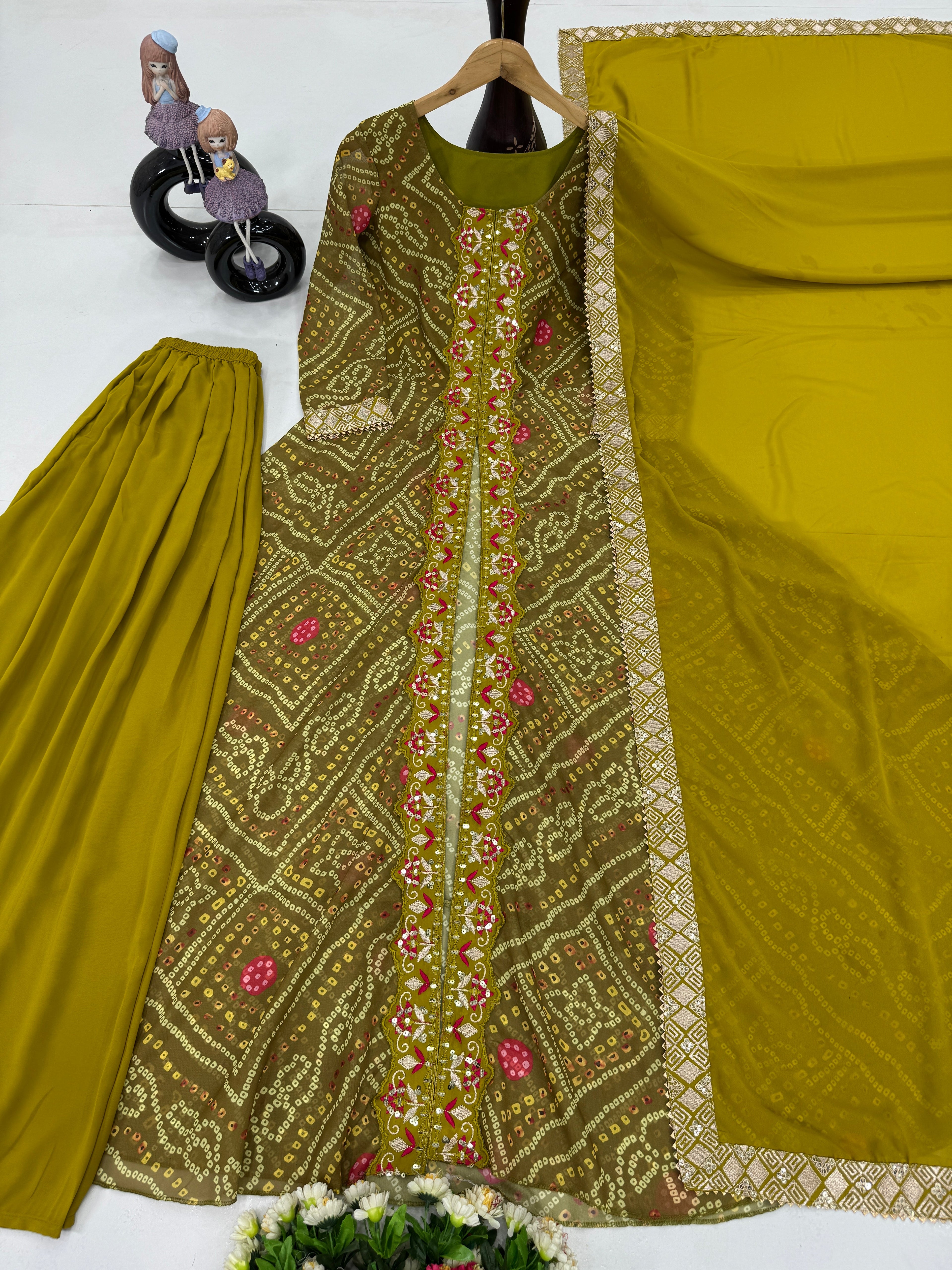 डिजाइनर पार्टी वेयर फैंसी कट टॉप और प्लाजो सूट सेट