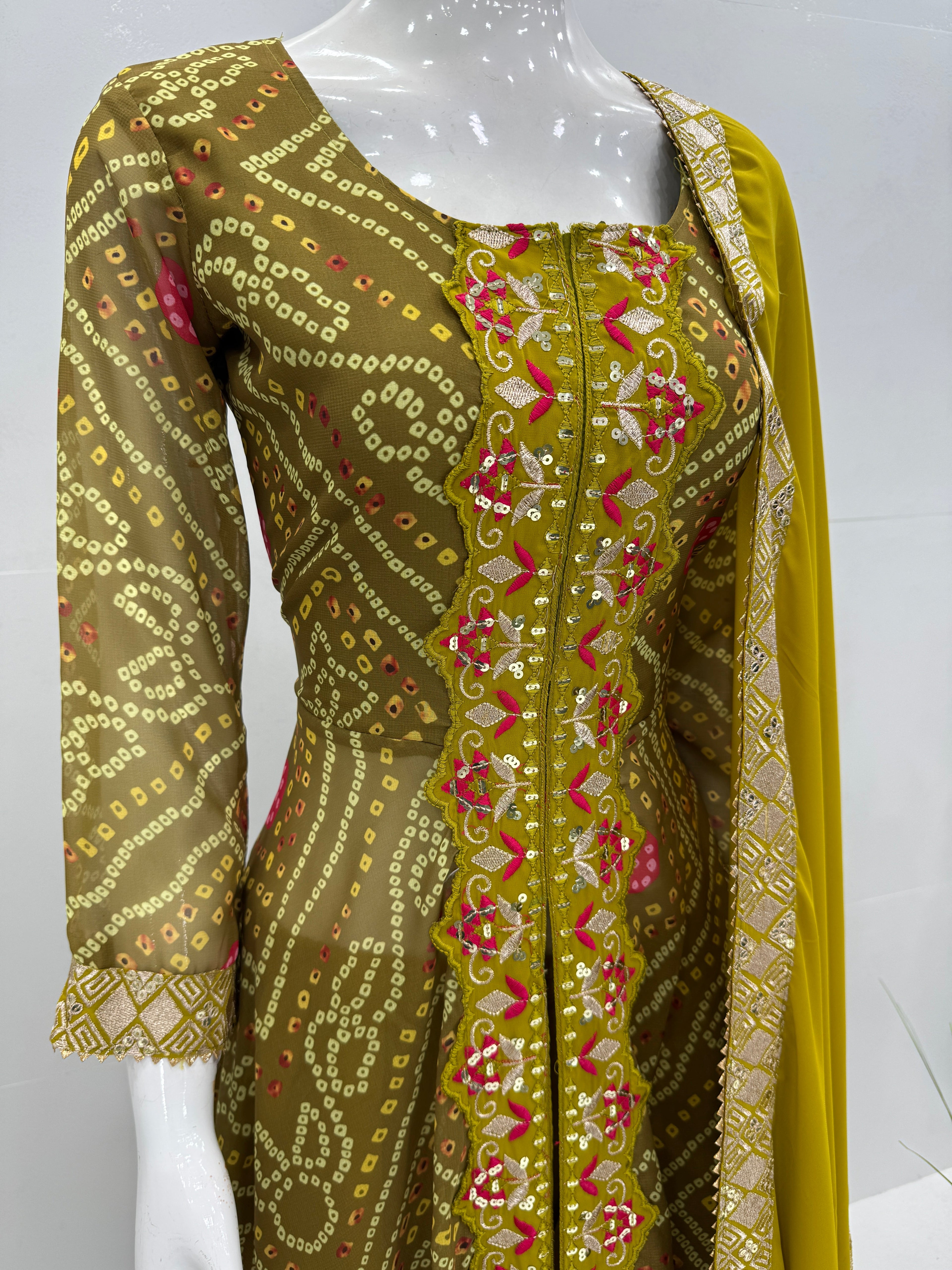 डिजाइनर पार्टी वेयर फैंसी कट टॉप और प्लाजो सूट सेट