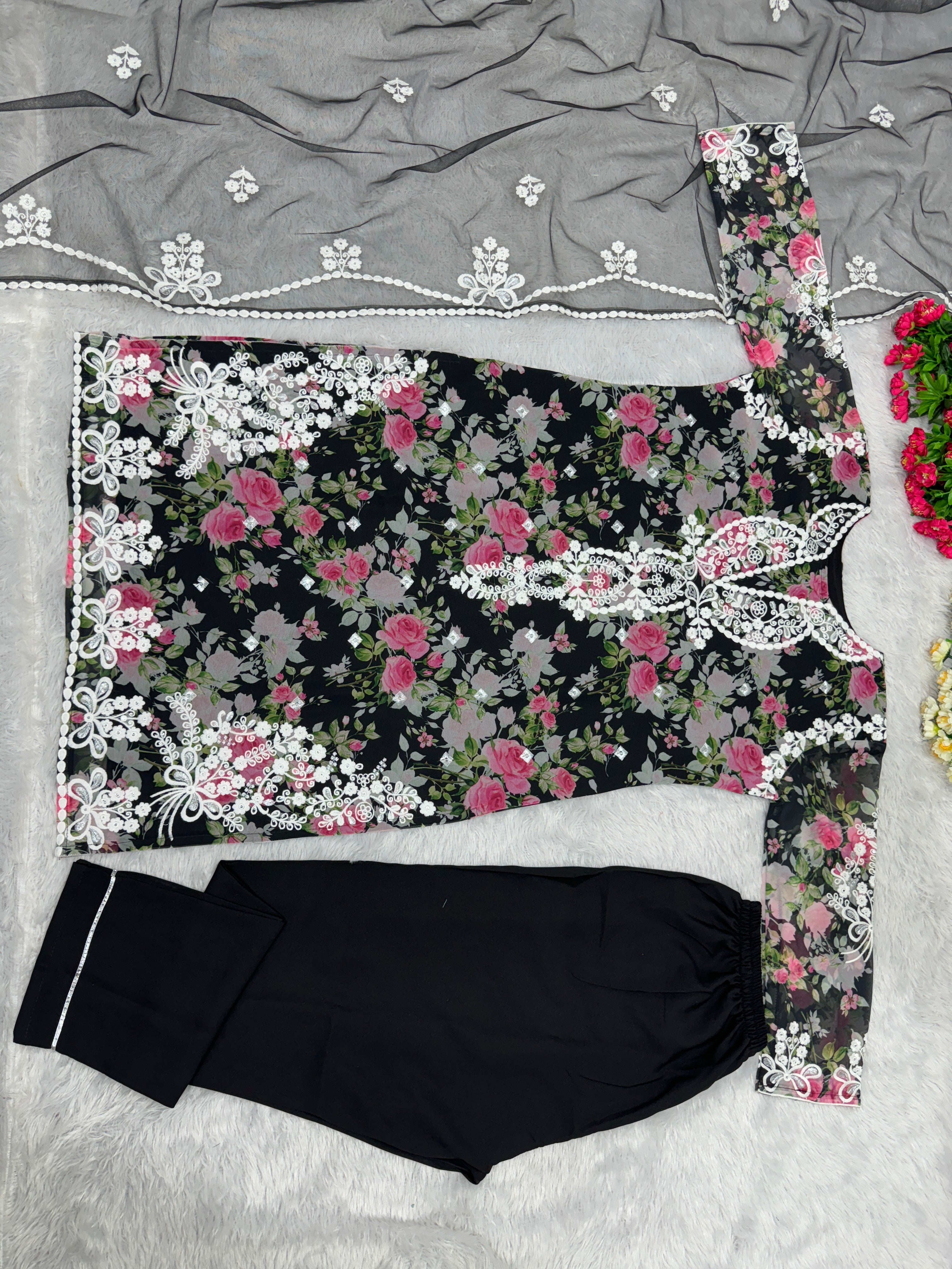 डिजाइनर पार्टी वेयर टॉप, प्लाजो और दुपट्टा