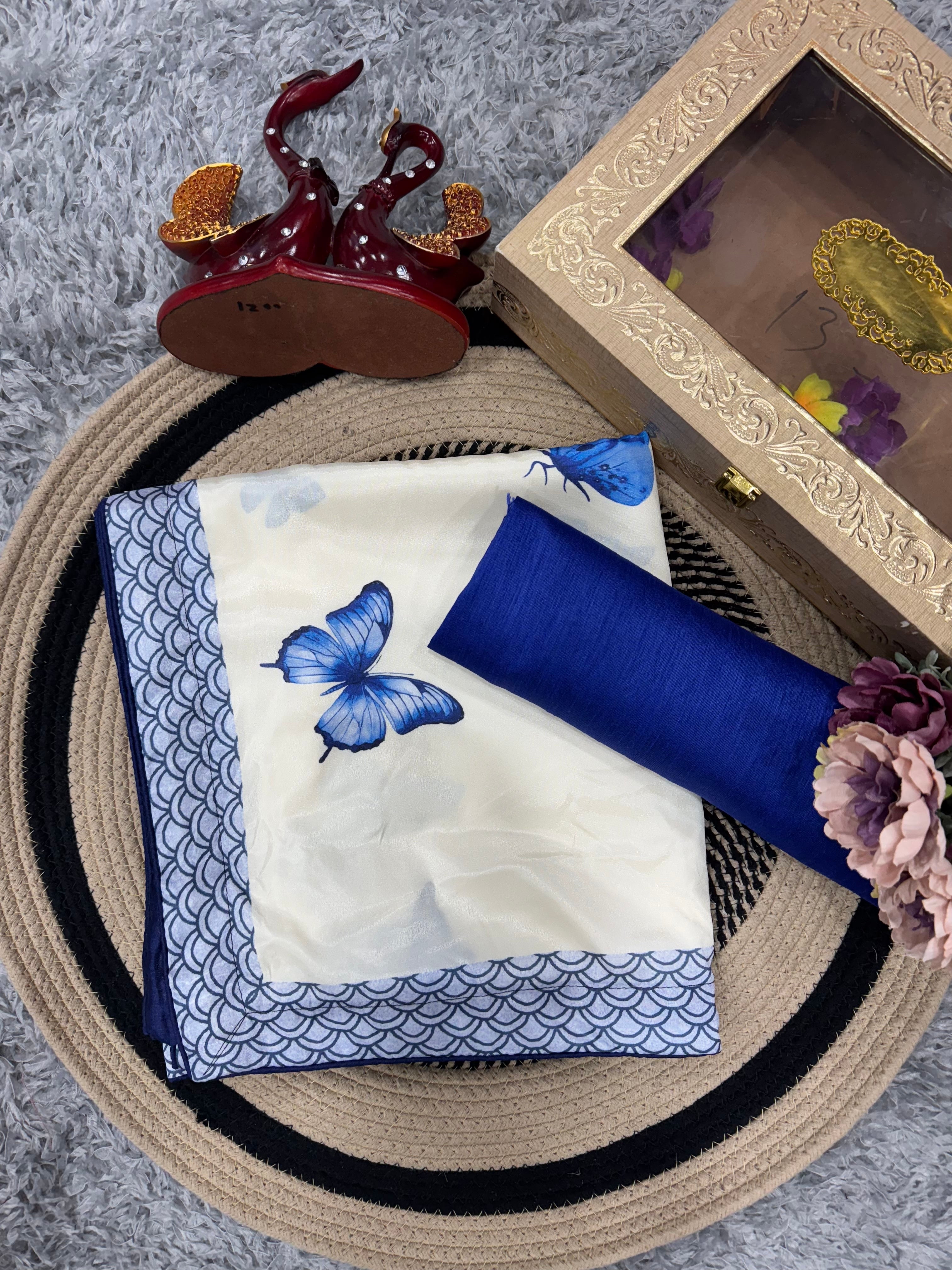 पार्टी के लिए खूबसूरत प्रिंट वाली सुंदर साड़ी