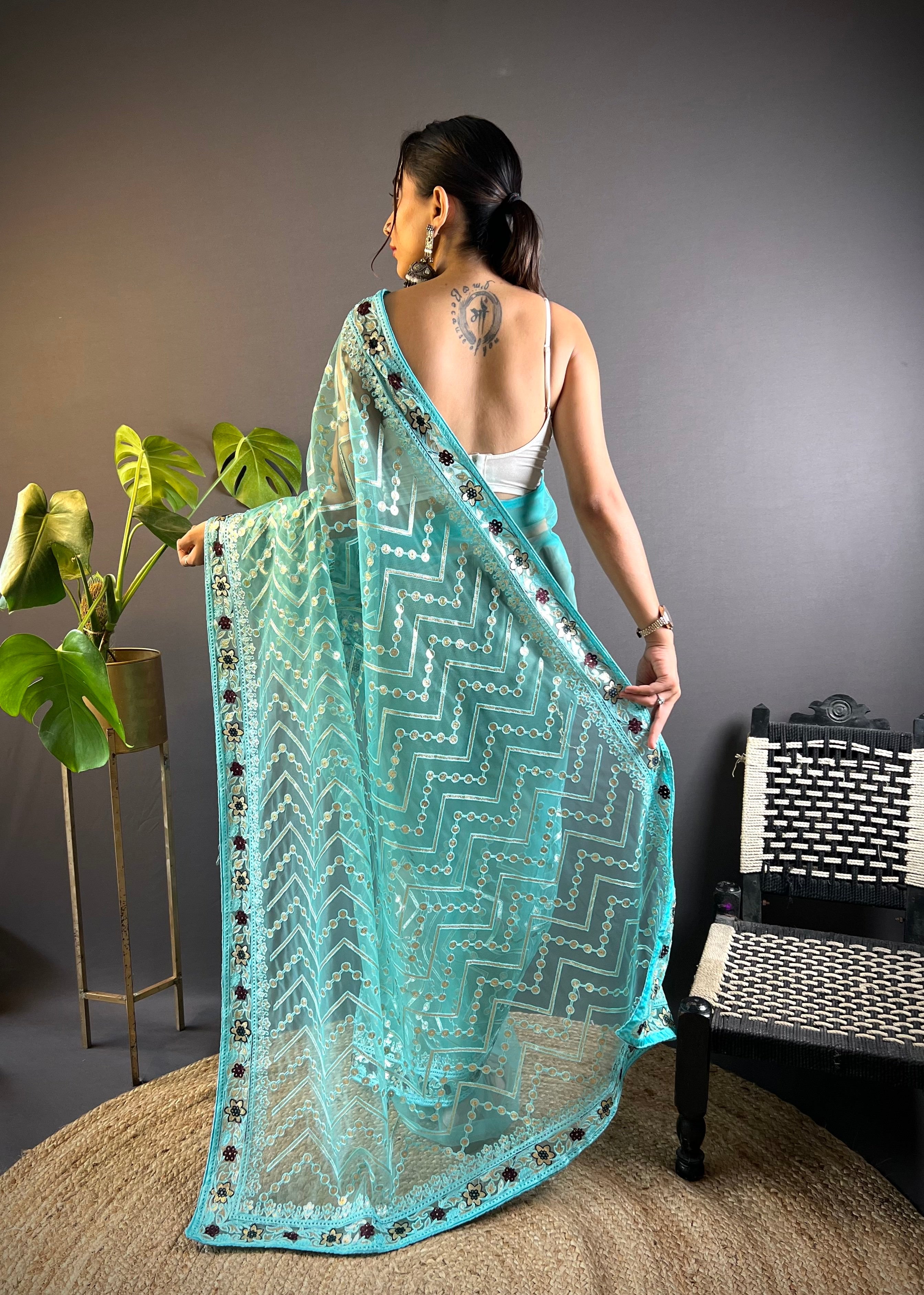 Designer Saree With Embroidery And Foil Thread Work