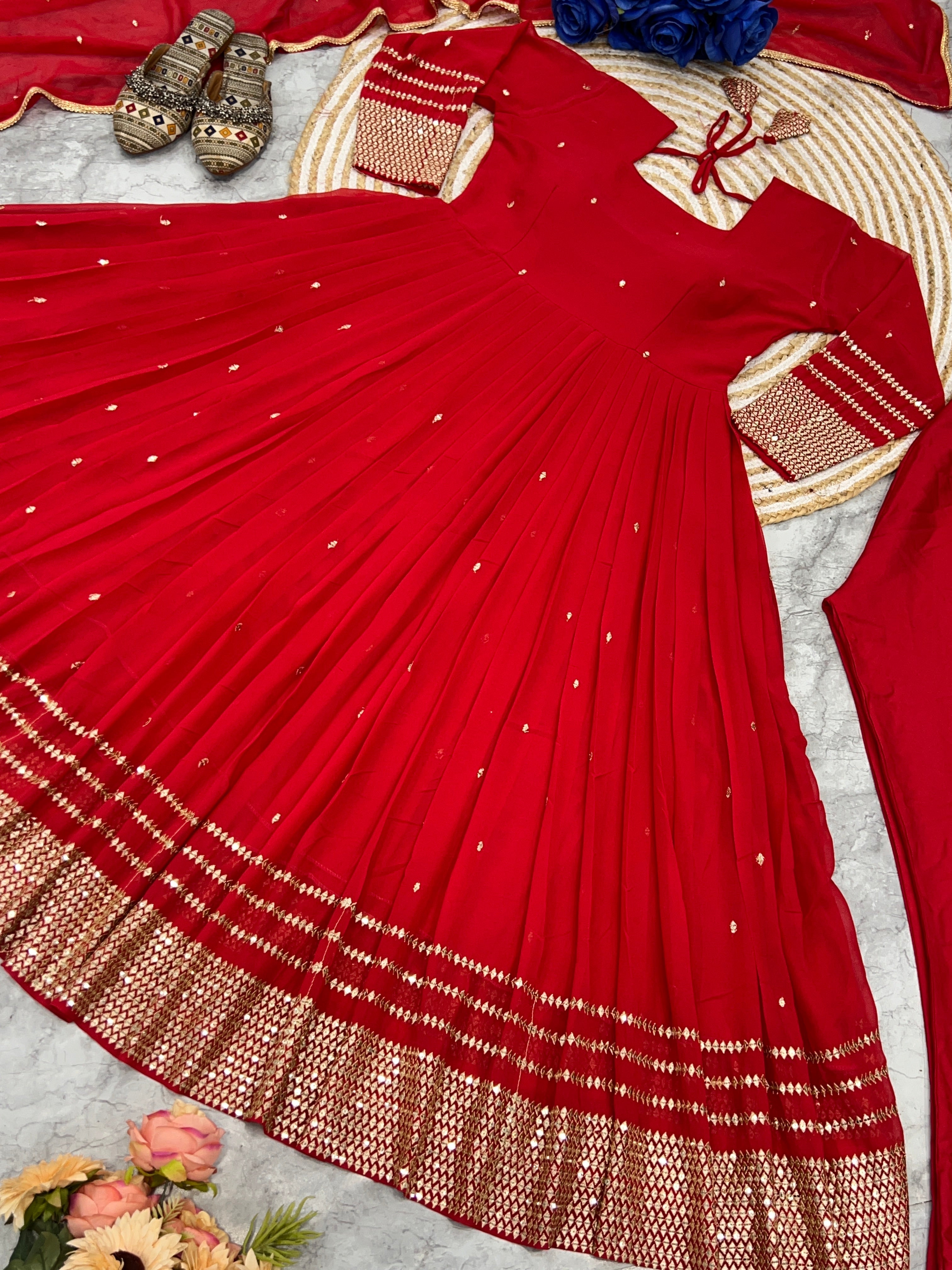 Beautiful Party Wear Look Anarkali Gown And Pent With Dupatta