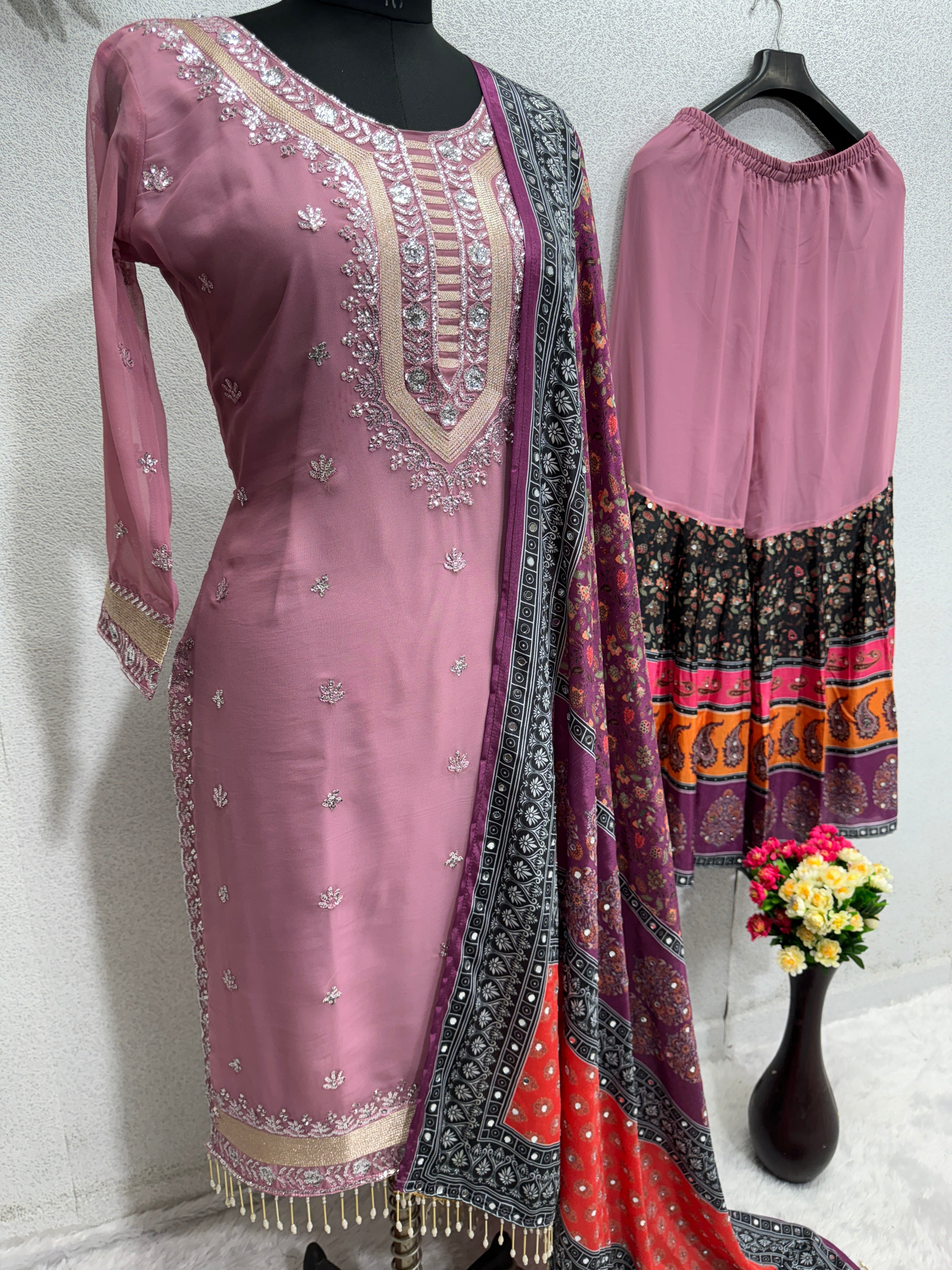 फैंसी पार्टी वेयर टॉप, प्लाजो और दुपट्टा