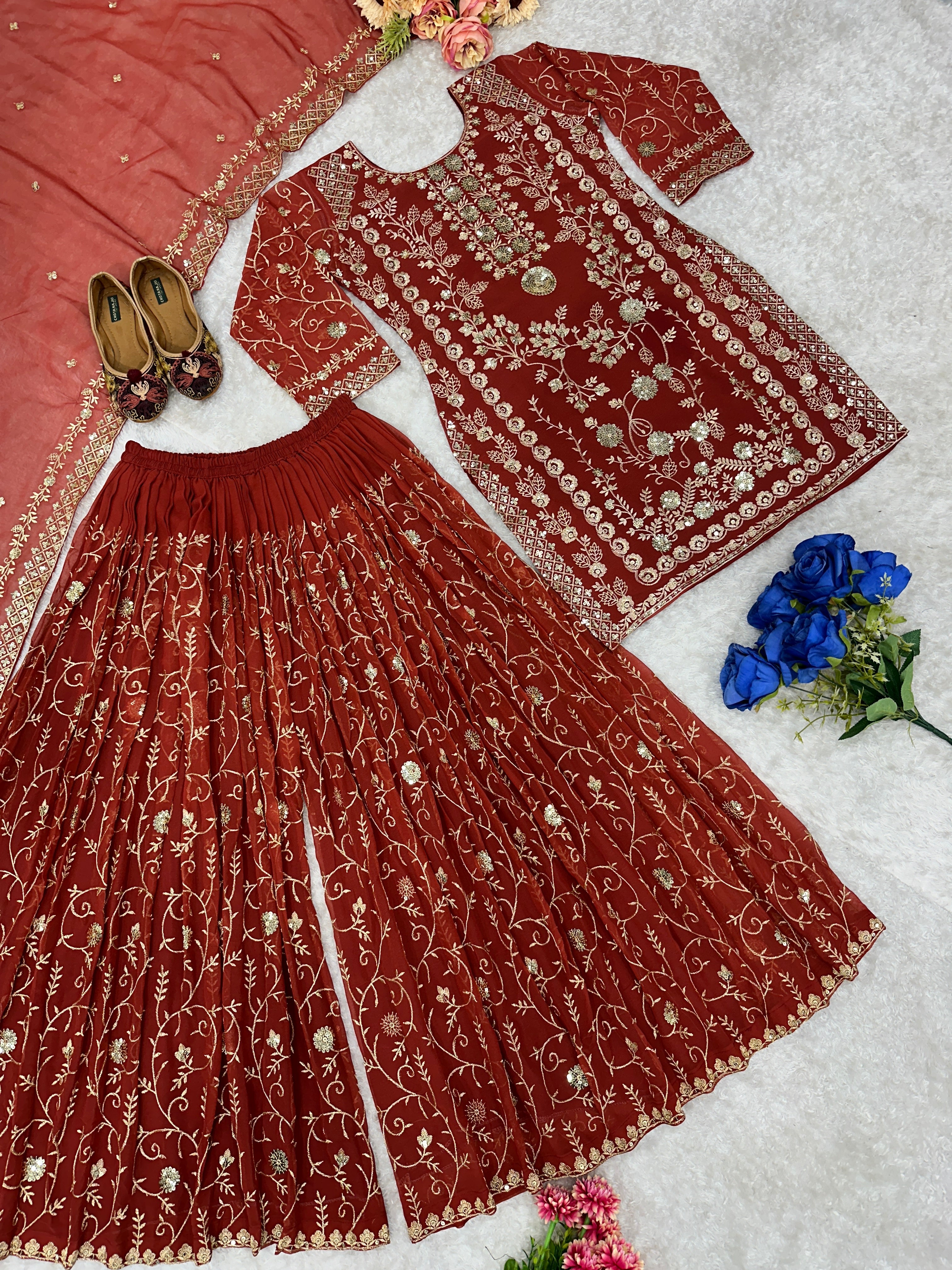 खूबसूरत पार्टी वेयर टॉप, बॉटम और दुपट्टा