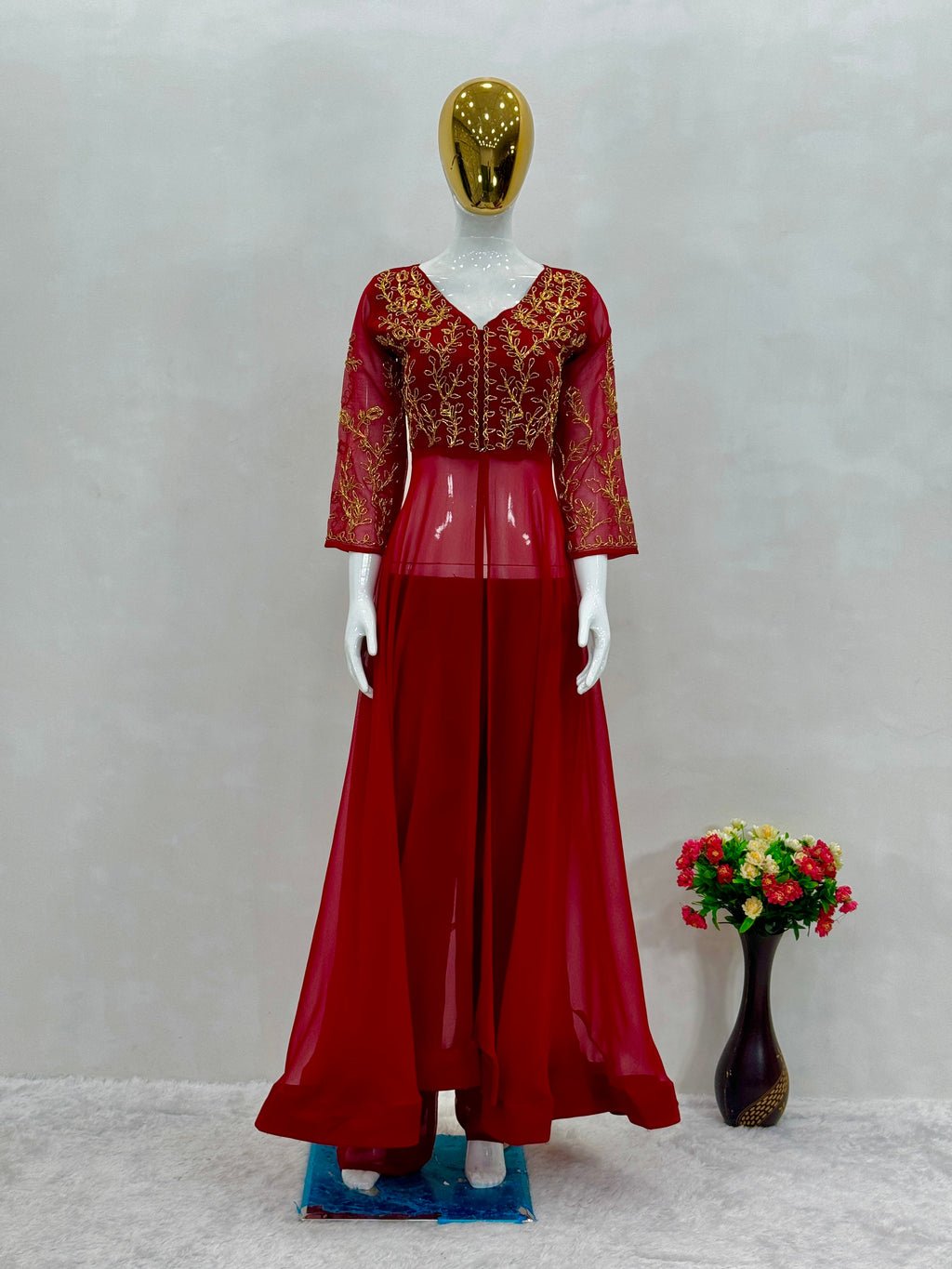 हैंडवर्क और कैनवास पट्टा के साथ डिज़ाइनर टॉप पैंट