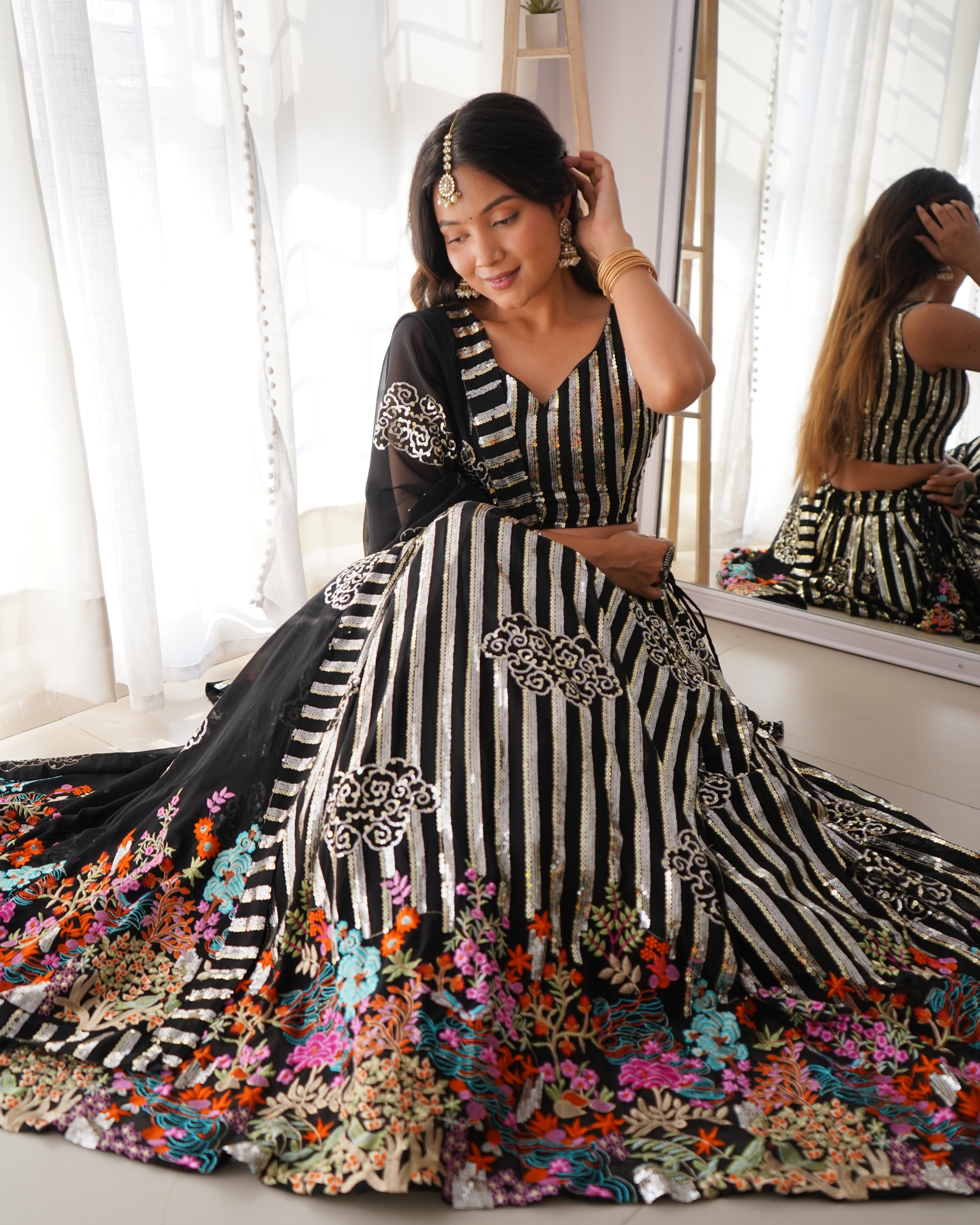 Designer Party Wear Saree With Thread And Sequence Work