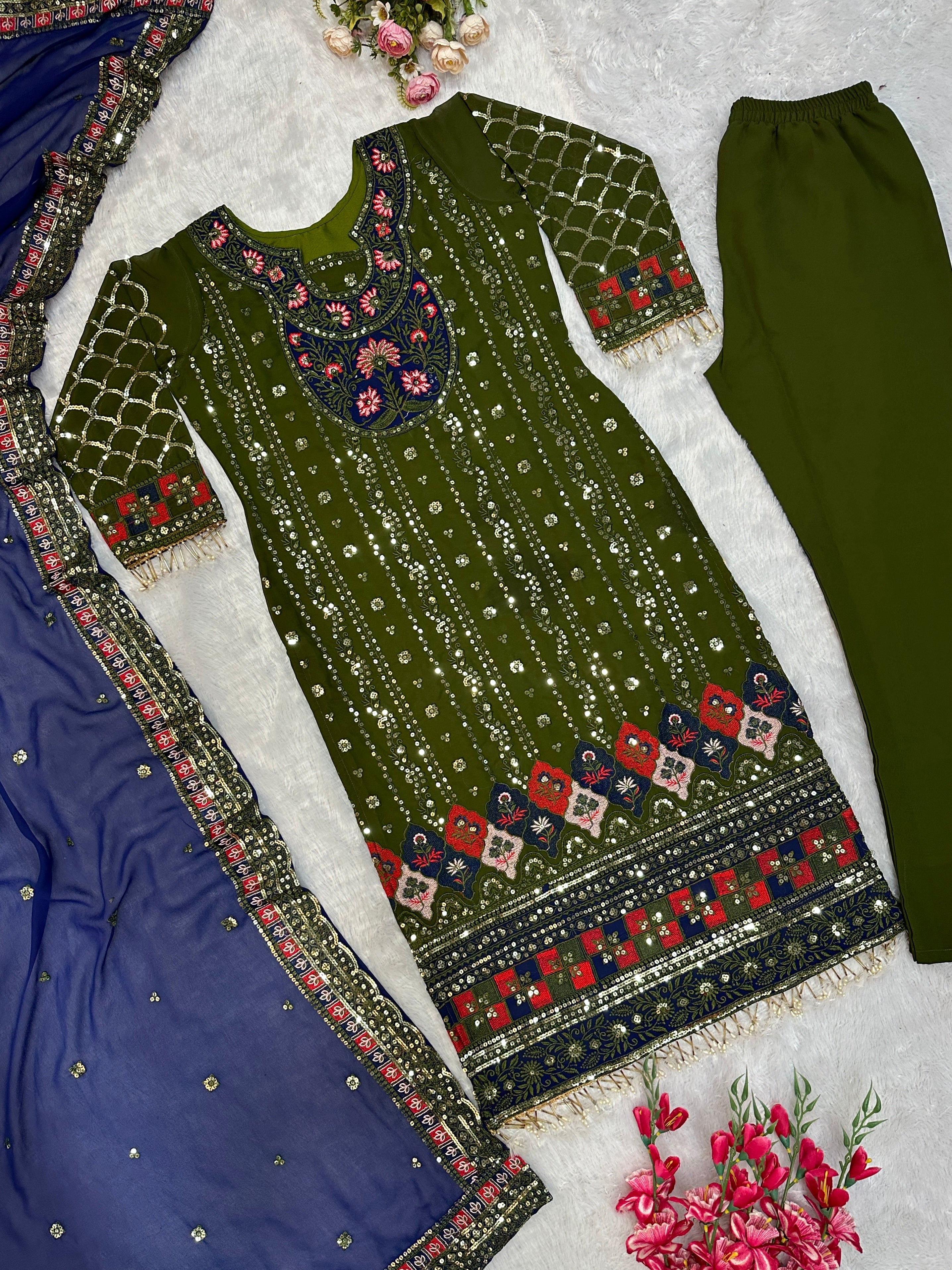 मोती वर्क वाला पार्टी वेयर डिजाइनर टॉप पैंट और दुपट्टा