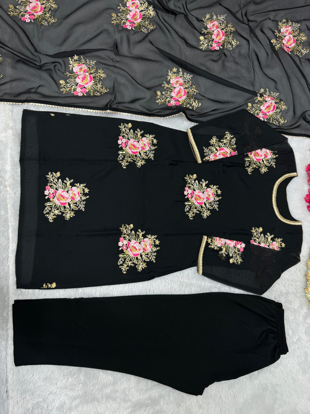 Beautiful Party Wear Fancy Top Pent And Dupatta