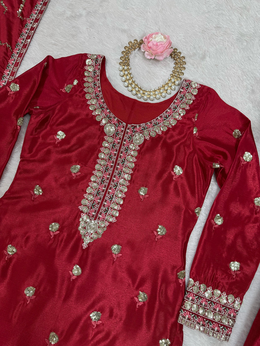 Trending Beautiful Top Pent And Dupatta With Thread With Sequence Work