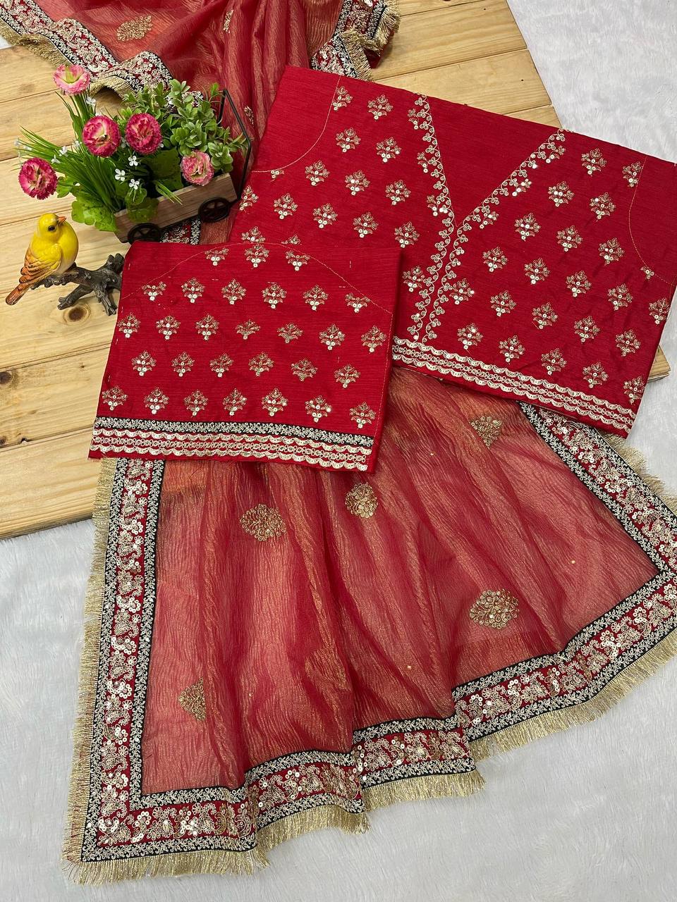 Designer Saree With Beautiful Embroidered Butta of Jari Thread With Diamond